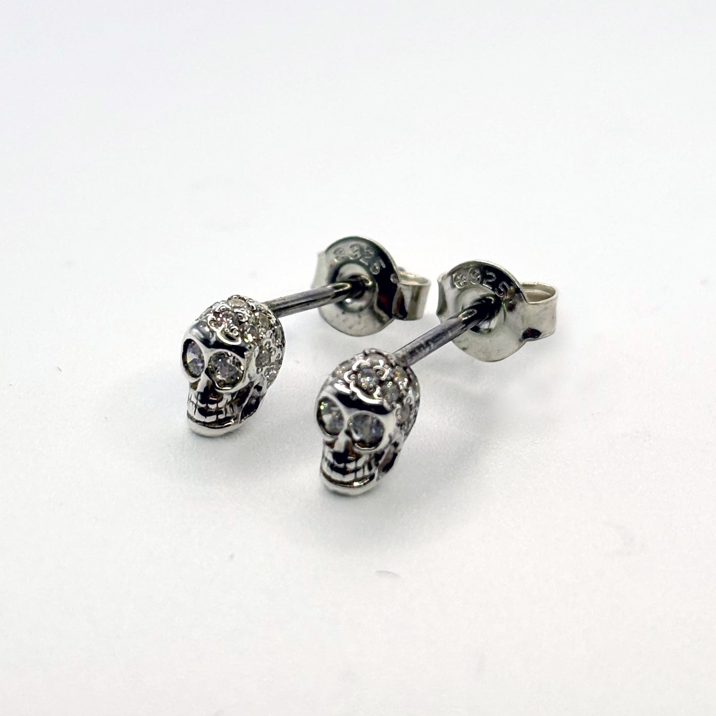 PAVE SKULL PIERCE(ONE FOR PAIR)
