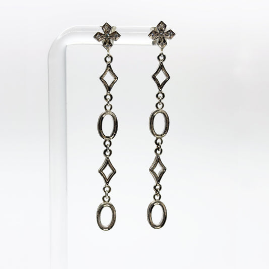 LOREE RODKIN MILLEGRAIN DIAMOND SHAPED/OVAL SHAPED EARING