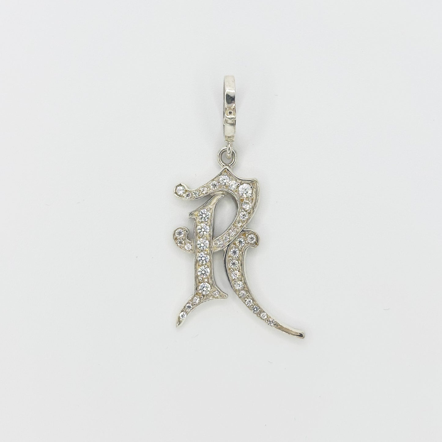 MEDIVAL INITIAL PENDANT "R"