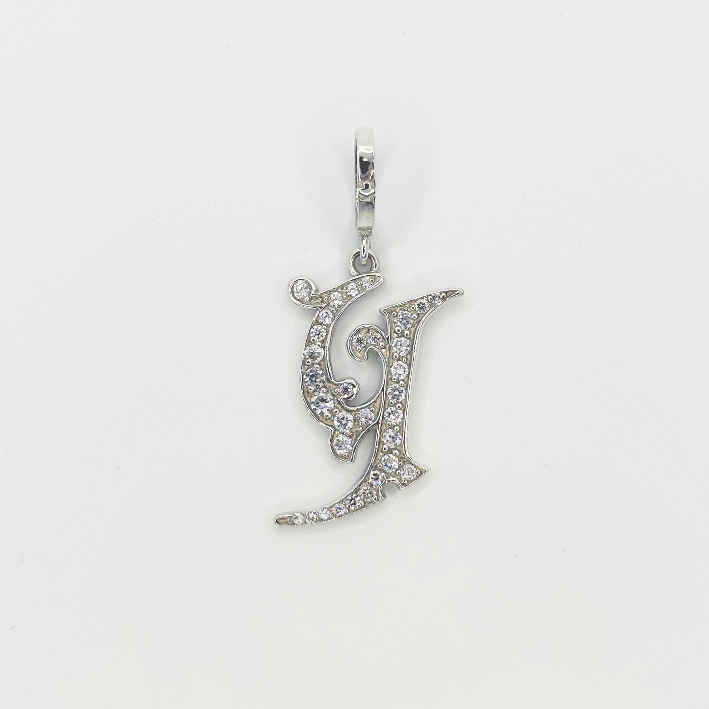 MEDIVAL INITIAL PENDANT "Y"