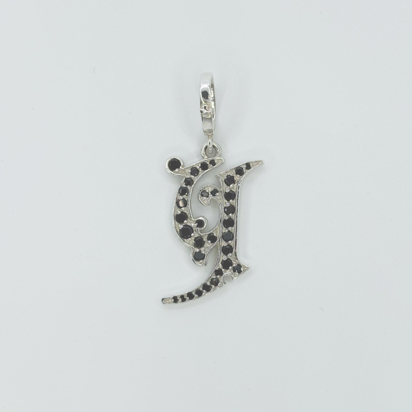 MEDIVAL INITIAL PENDANT "Y"
