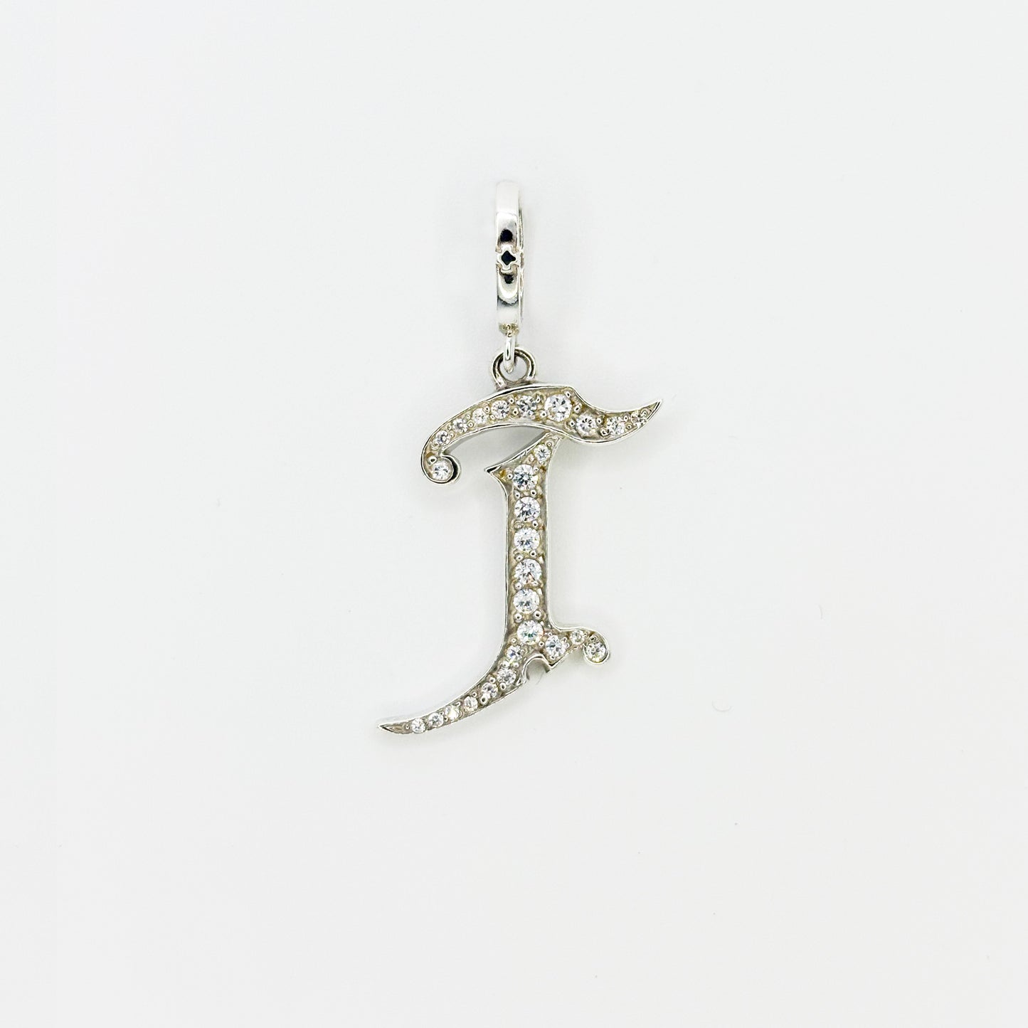 MEDIVAL INITIAL PENDANT "T"