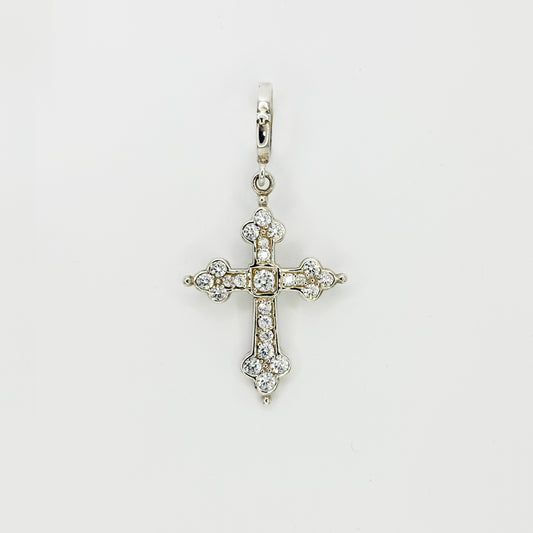 MEDIUM GOTHIC CROSS PENDANT