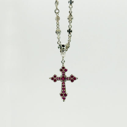 MEDIUM GOTHIC CROSS PENDANT