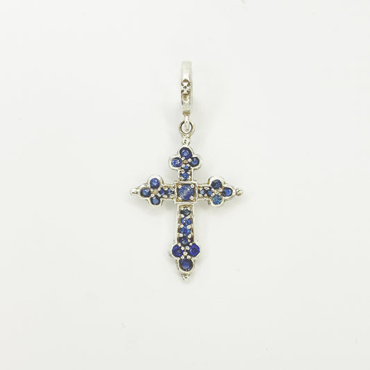 MEDIUM GOTHIC CROSS PENDANT