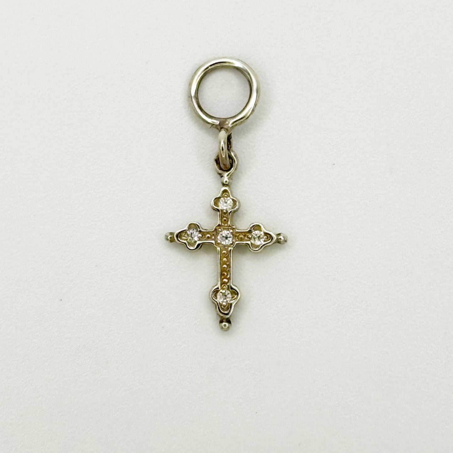 EXTRA SMALL GOTHIC CROSS PENDANT