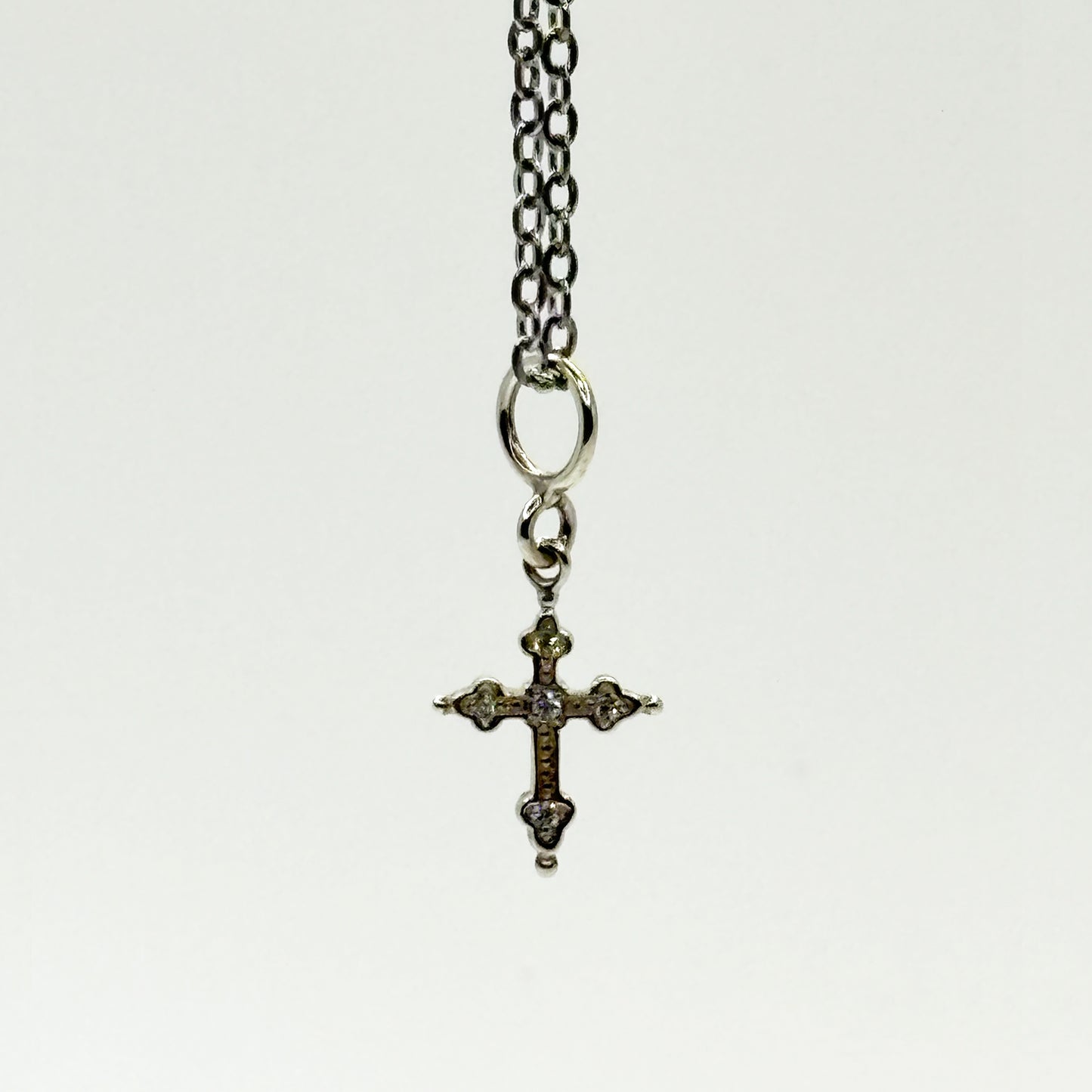 EXTRA SMALL GOTHIC CROSS PENDANT