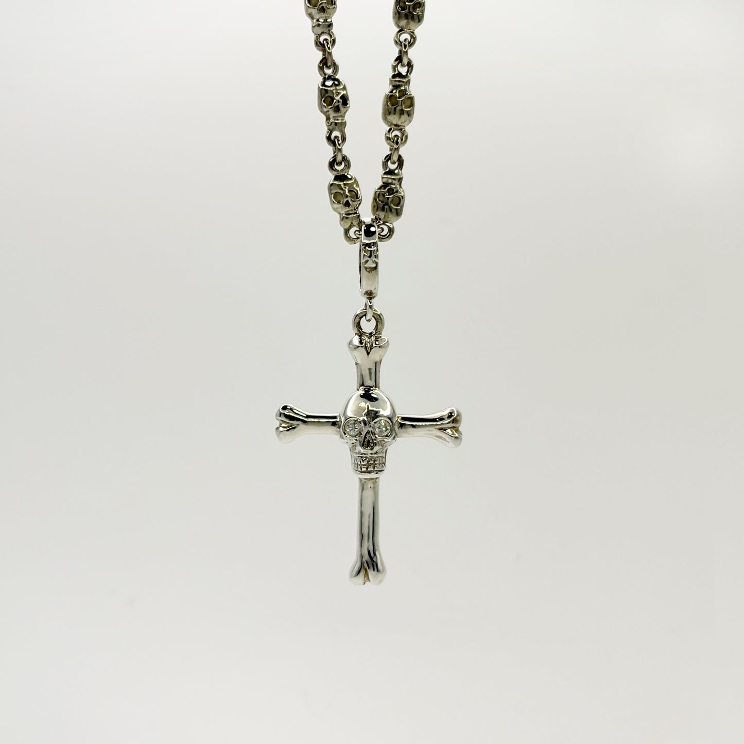 LOREE RODKIN SKULL BONE CROSS PENDANT