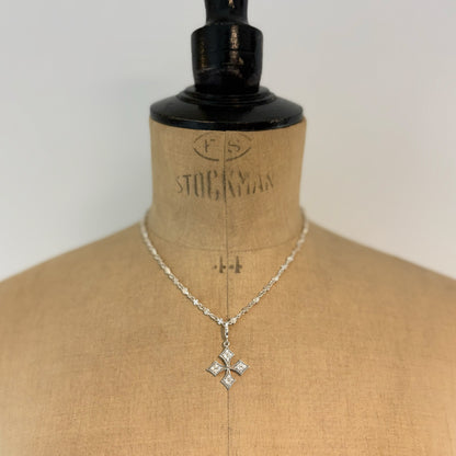 MEDIUM "STAR" FANCY PRINCESS CROSS