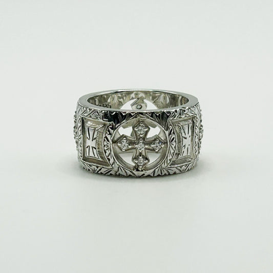 NGRAVED WIDE BAND W/PRINCESS ROUND