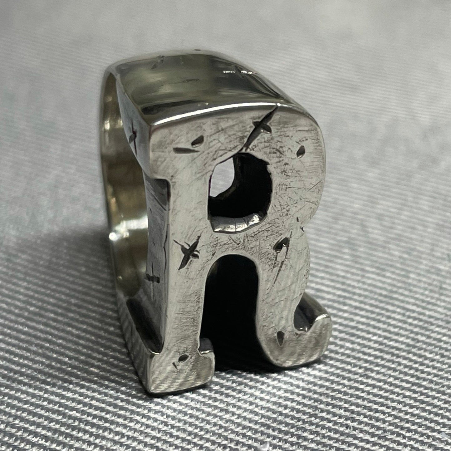 CREST RING/R