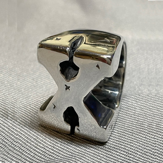 CREST RING/X