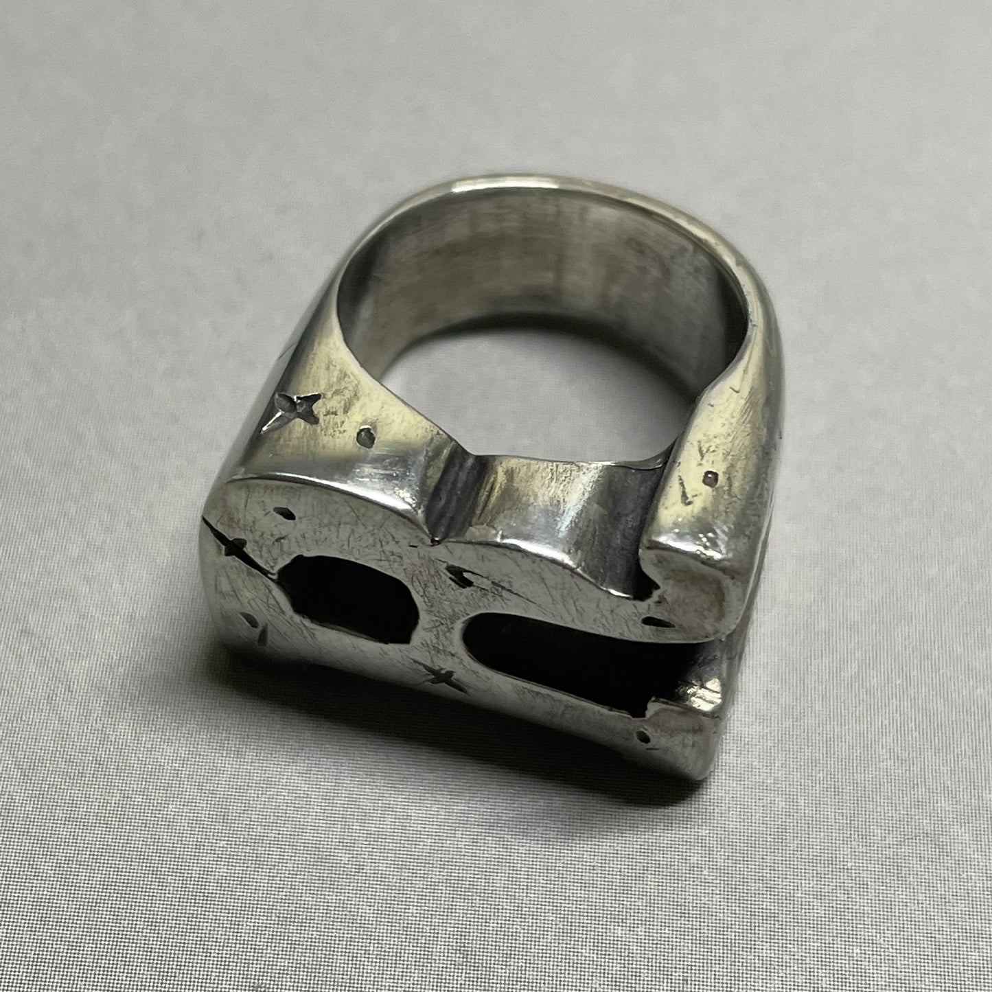 CREST RING/R